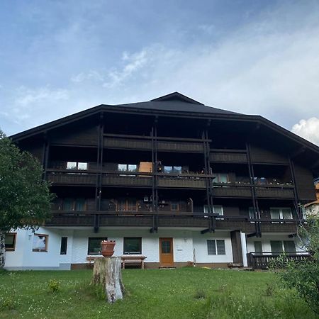 Apartment Granat Sankt Oswald  Buitenkant foto