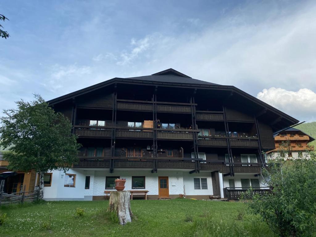 Apartment Granat Sankt Oswald  Buitenkant foto